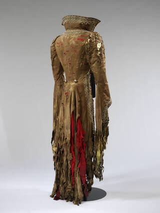 costume